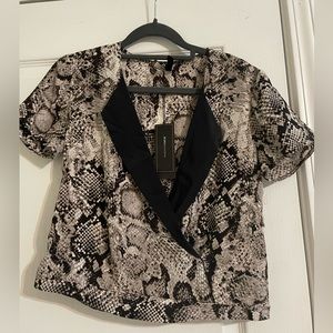 BCBG top a small